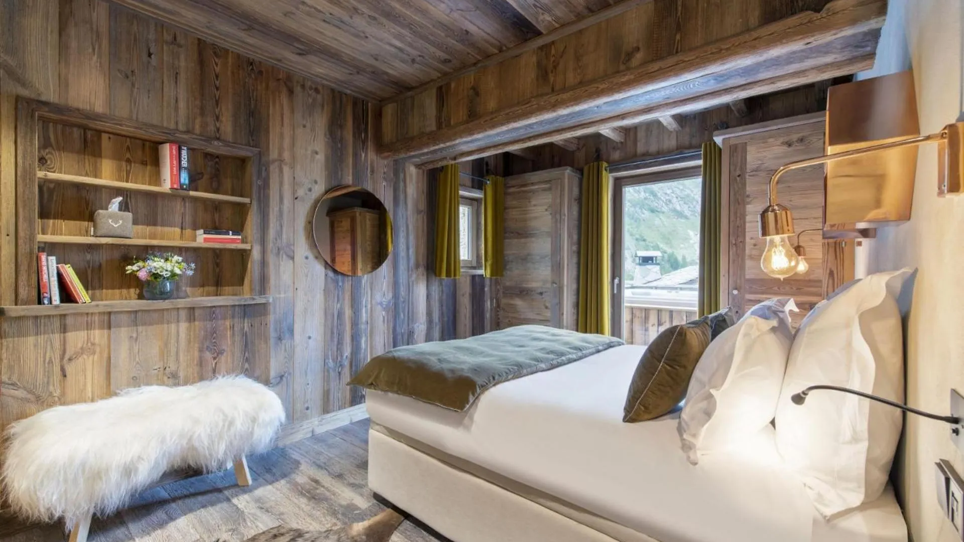 Chalet Ischgl: A Serene Retreat With Spectacular Apartman 0*, Ischgl